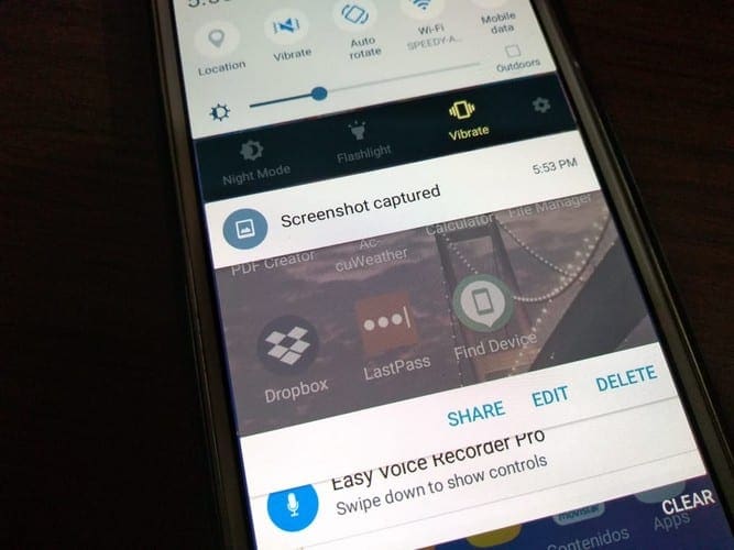 Android 10: How to Take a Three-finger Screenshot