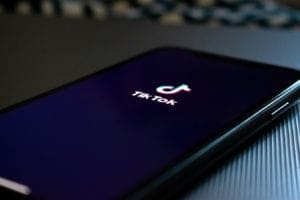 How To Install TikTok on Chromebook - Technipages