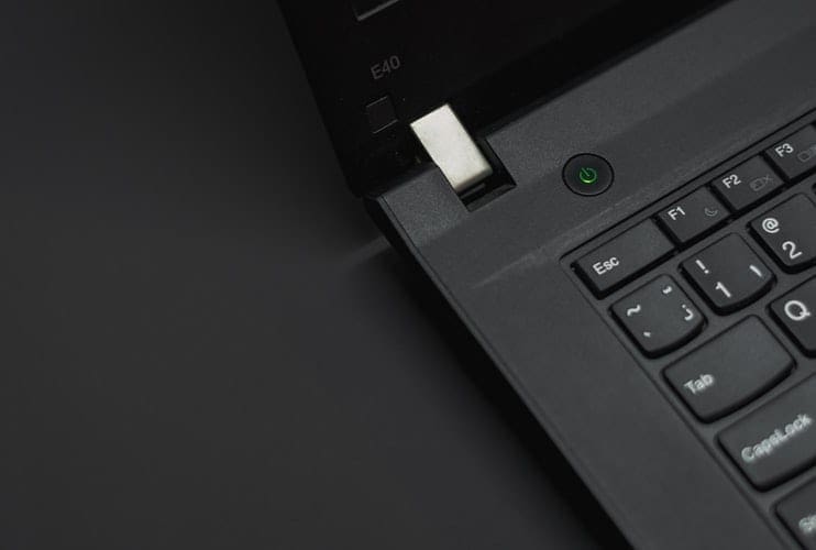 Meaning of Blinking Windows 10 Power Button - Technipages