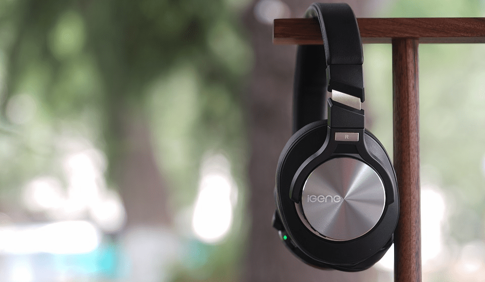 How to Pair Bluetooth Headphones to Chromebook