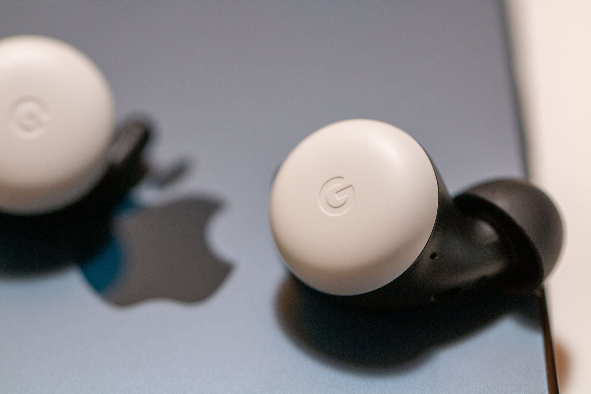 Pixel Buds with iPhone 2