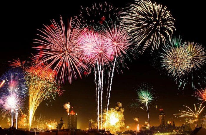 WhatsApp: How to Program Holiday Messages for Later