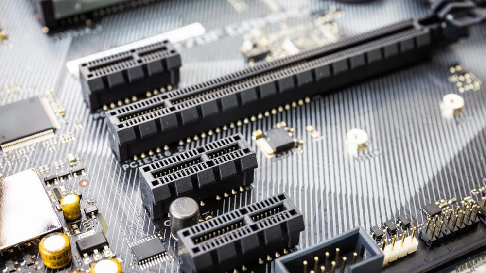 What Are Motherboard Expansion Slots? - Technipages