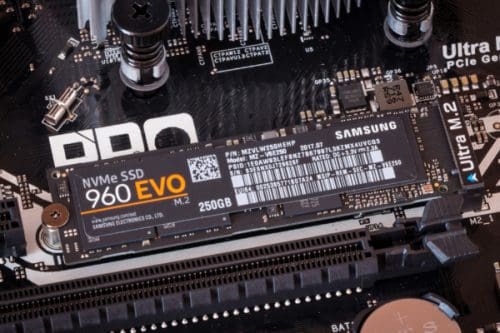 How to Install an NVMe SSD in a Desktop/Laptop - Technipages