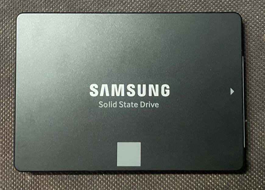 A Samsung 2.5 SATA SSD for desktop and laptop PCs
