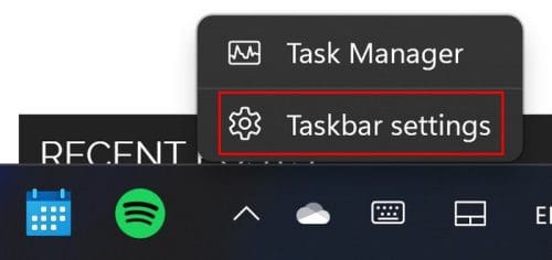 Taskbar settings option on Windows 11